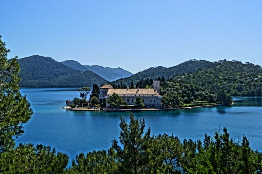 Otočić Sveta Marija, autor: Zlatko Ivančok, preuzeto sa stranice planet earth